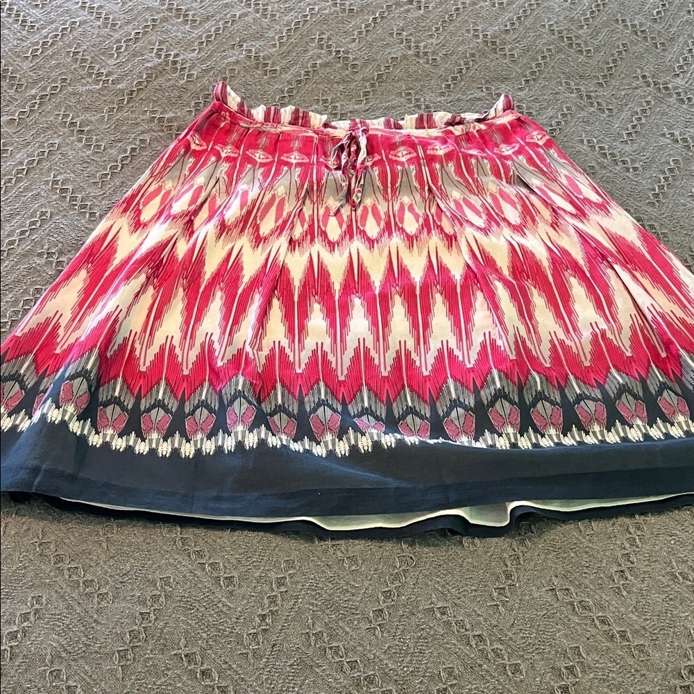 New colorful printed skirt